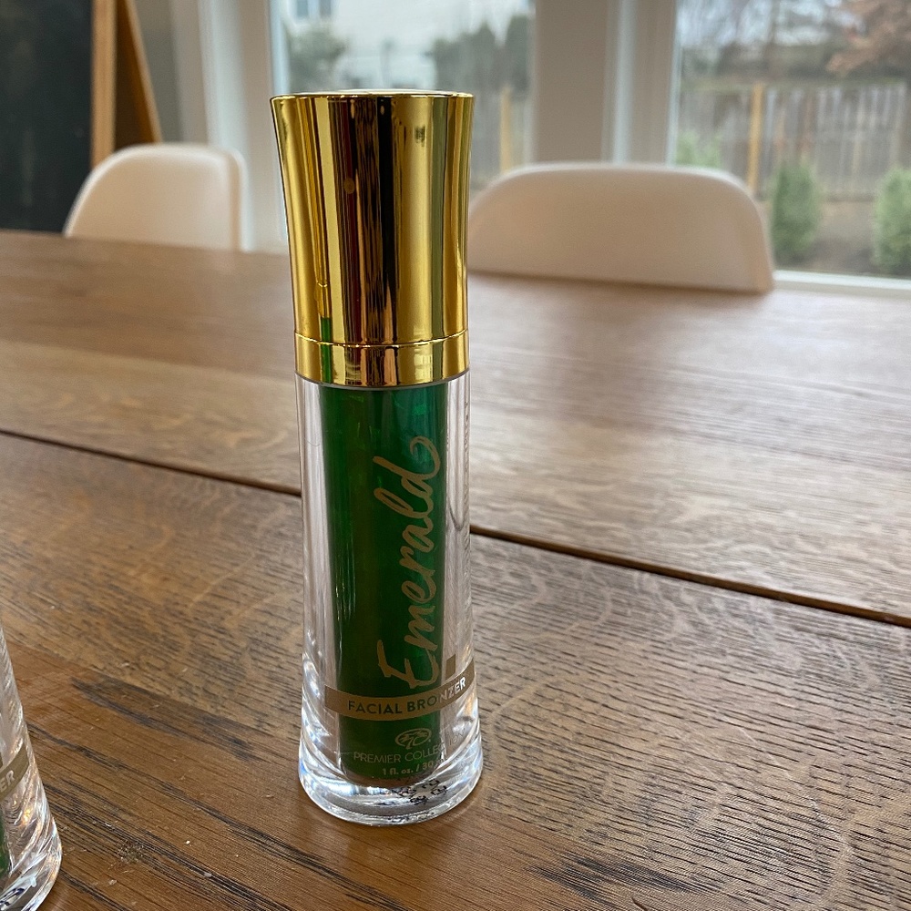 Emerald Facial Bronzer